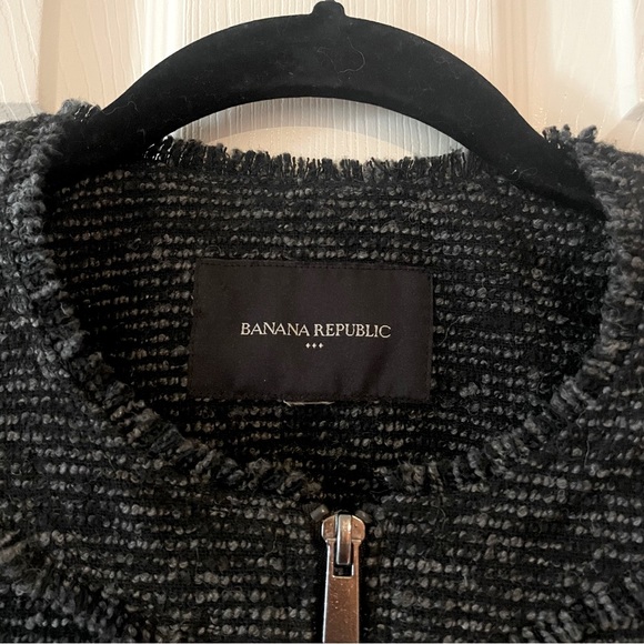 Banana Republic Factory Boucle Tweed Fitted Jacket - Picture 3 of 5